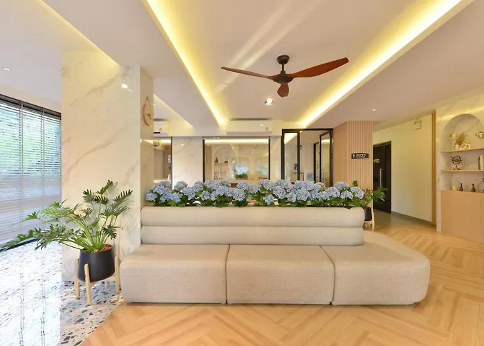 Hotel V32 5*