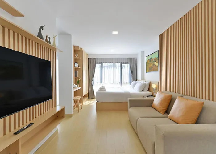 V32 Hotel 5*